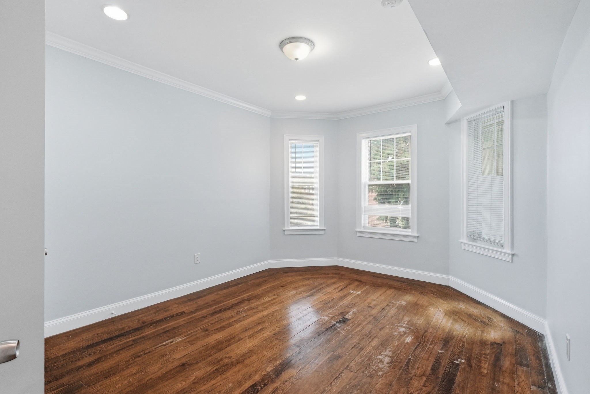 71 Walnut Park - Roxbury
