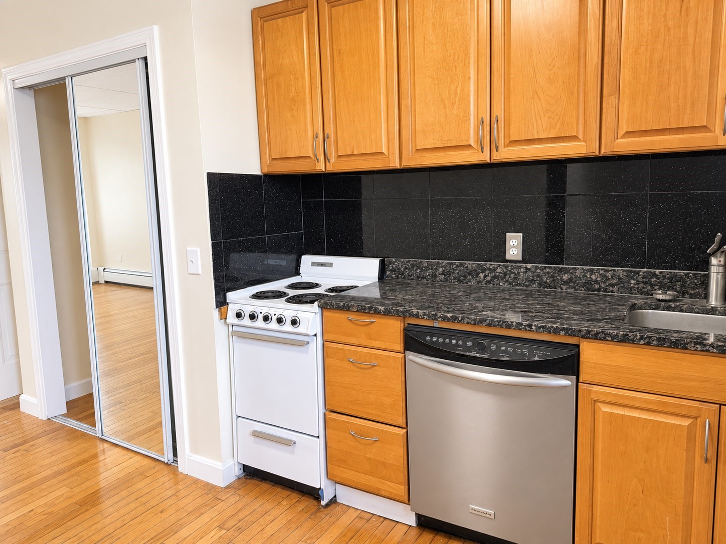 9 Bowdoin - Beacon Hill