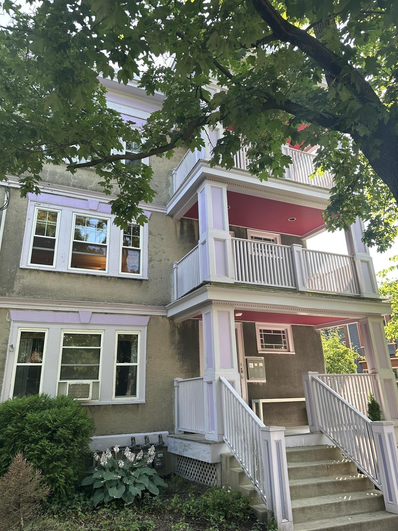 86 Henry St. - Cambridgeport