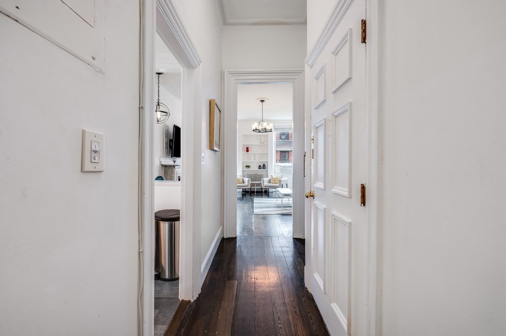 169 Beacon - Back Bay