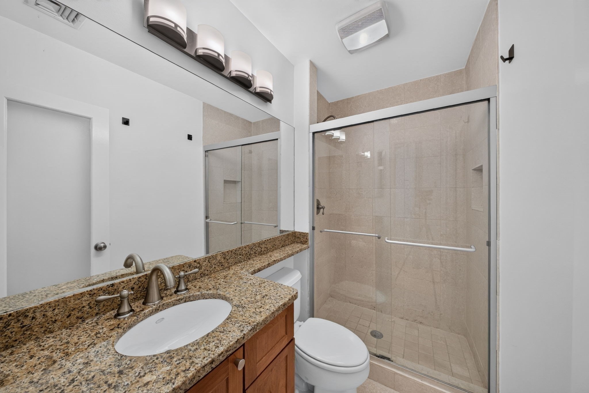 8 Garden Ct. - North End