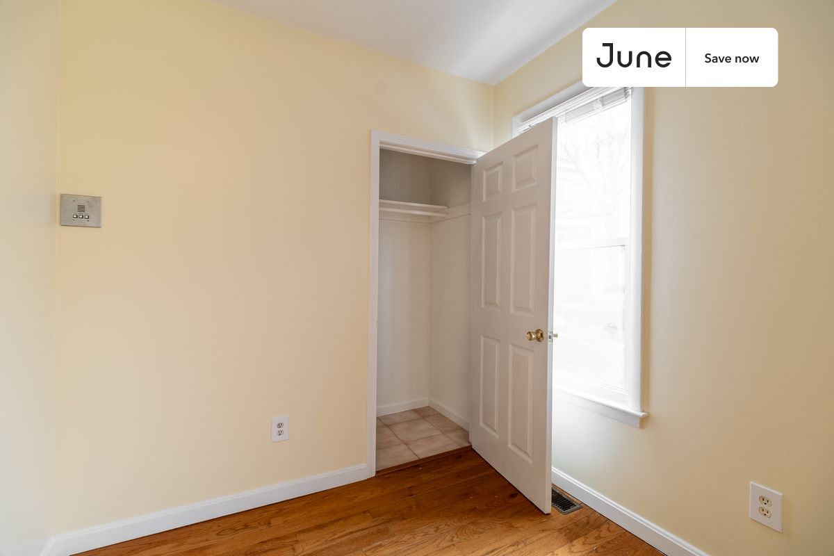 277 Paris - East Boston