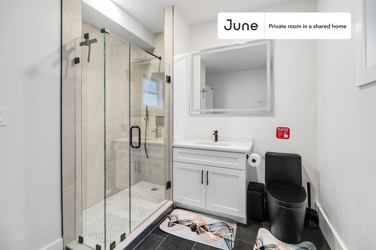 10 Walnut Park - Roxbury