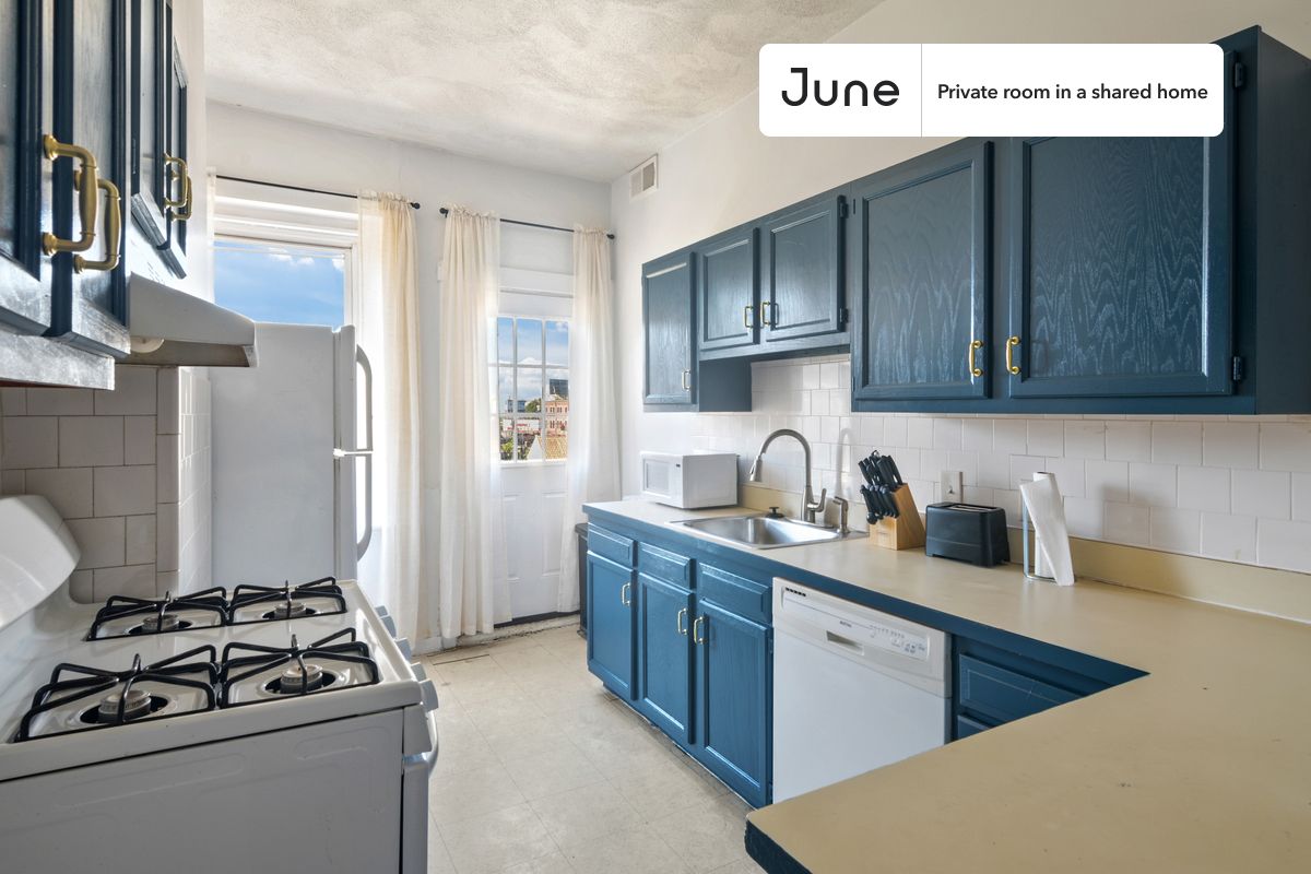 7 Linden St. - Allston