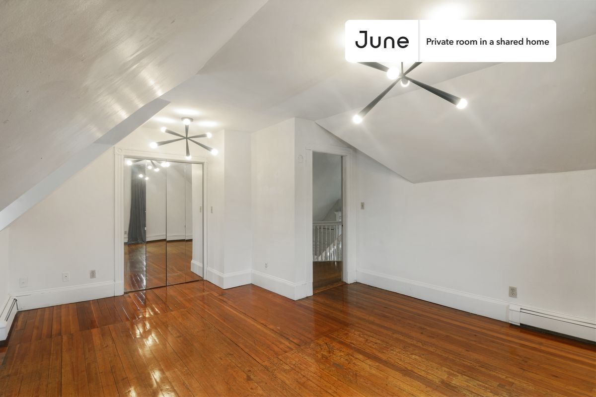 132 Chiswick Rd. - Brighton