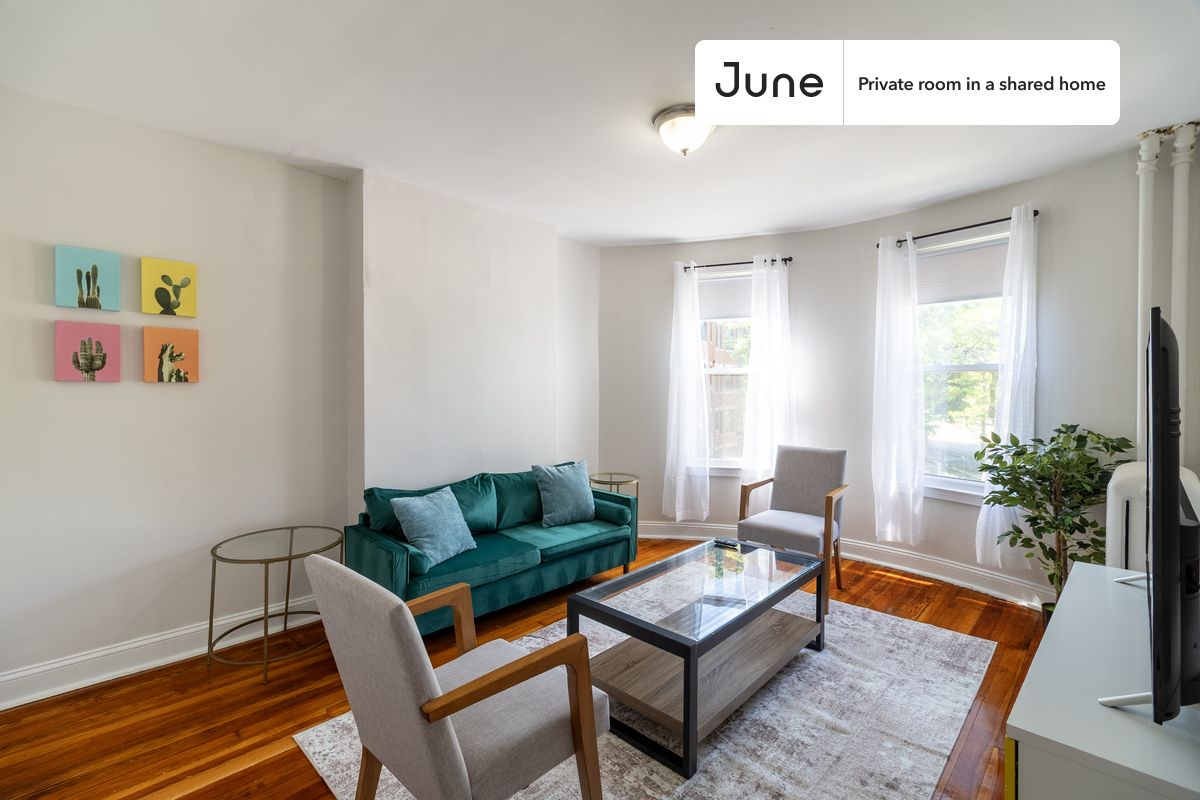 184 Walnut Ave. - Roxbury