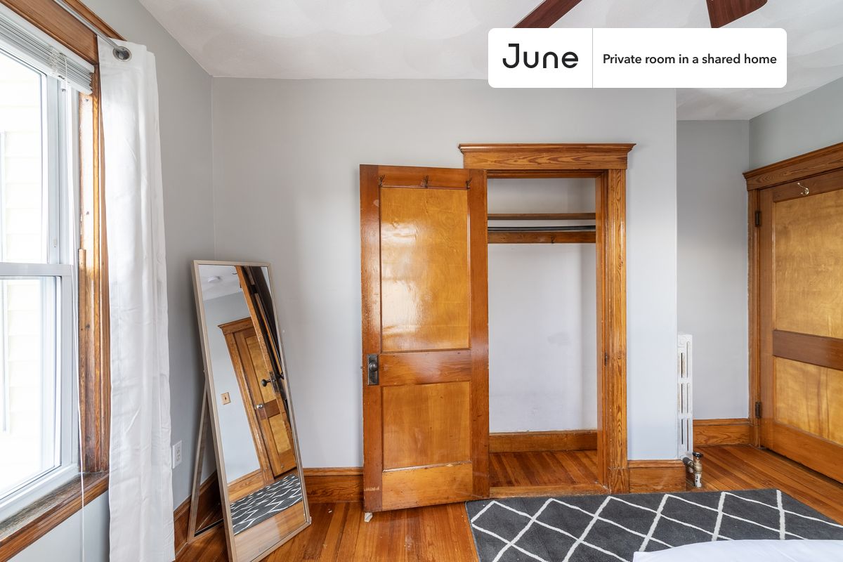 21 Bradbury Ave. - Boston