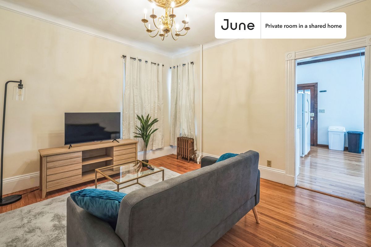 53 Sycamore St. - Winter Hill