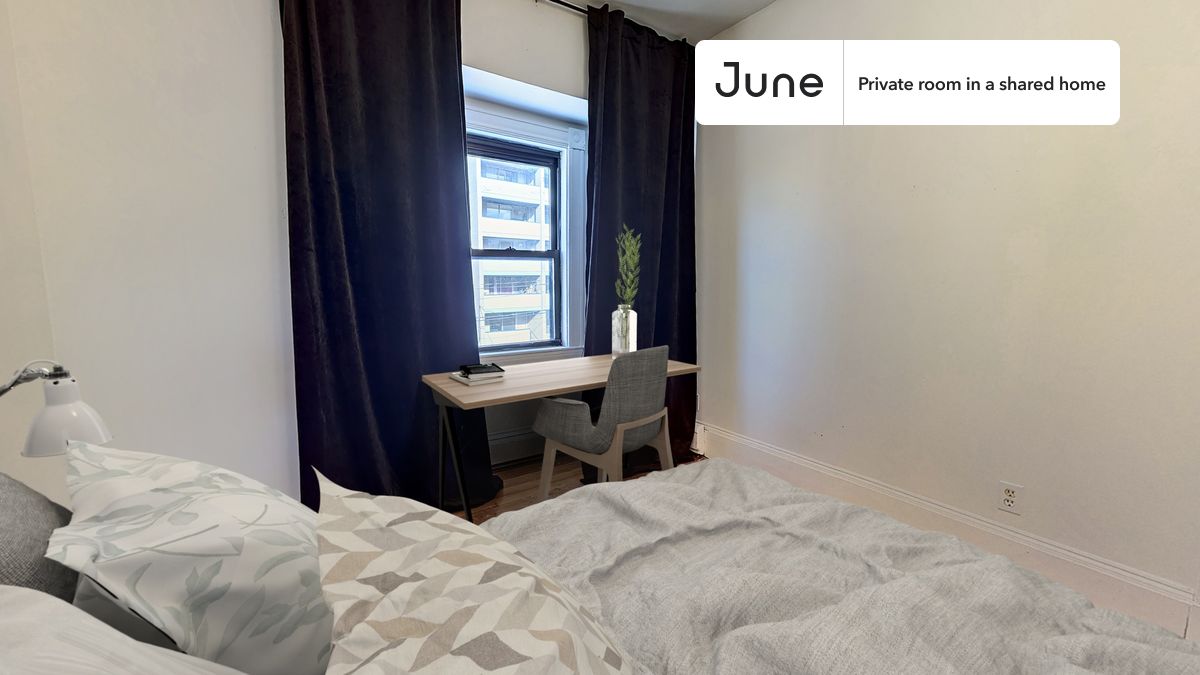 132 Chiswick Rd. - Brighton