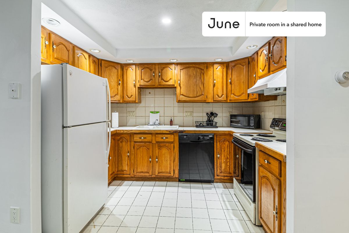 166 Auburn St. - Cambridgeport