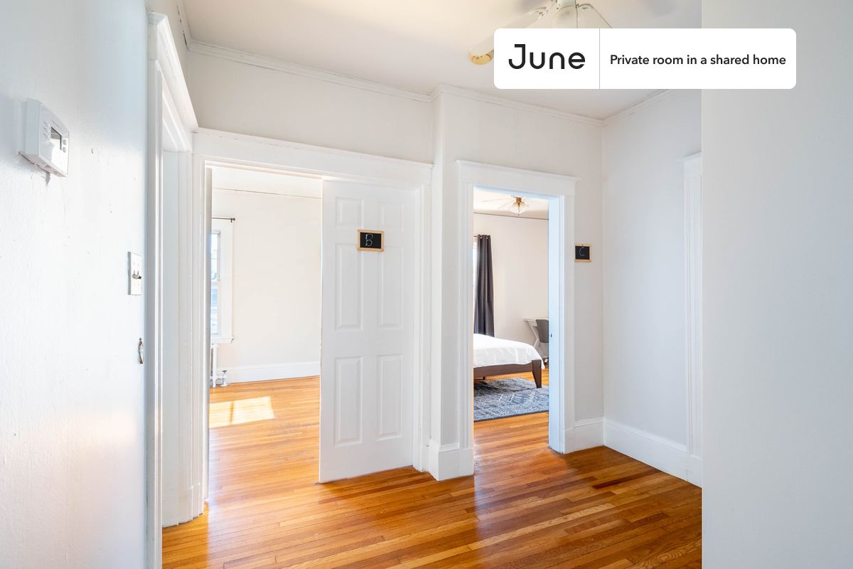 45 Montcalm - Brighton