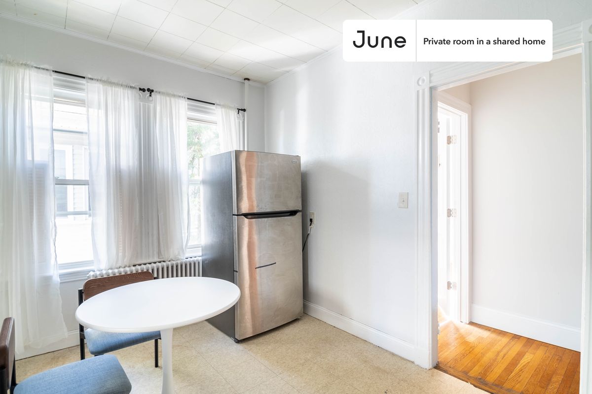45 Montcalm - Brighton