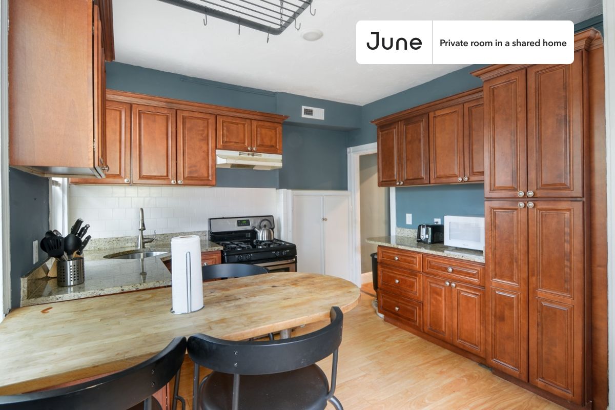 19 Putnam Ave. - Riverside