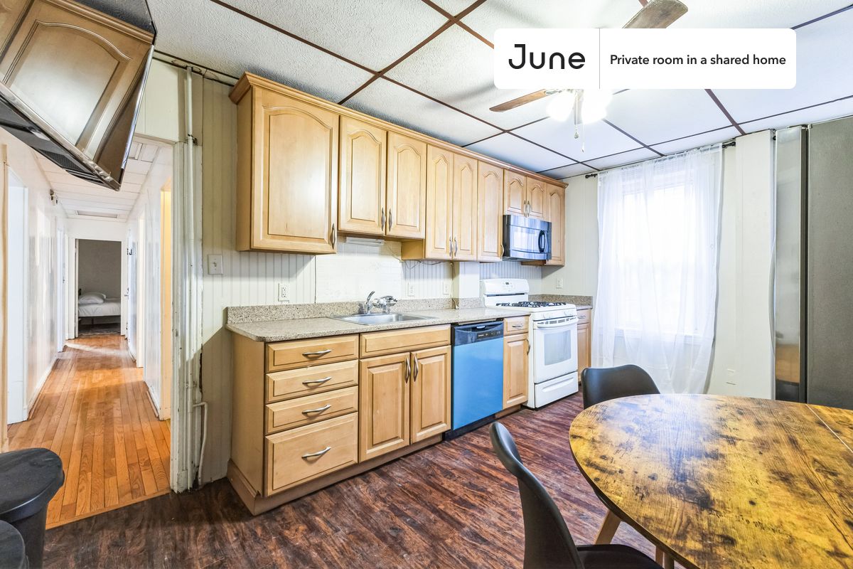 175 River St. - Riverside