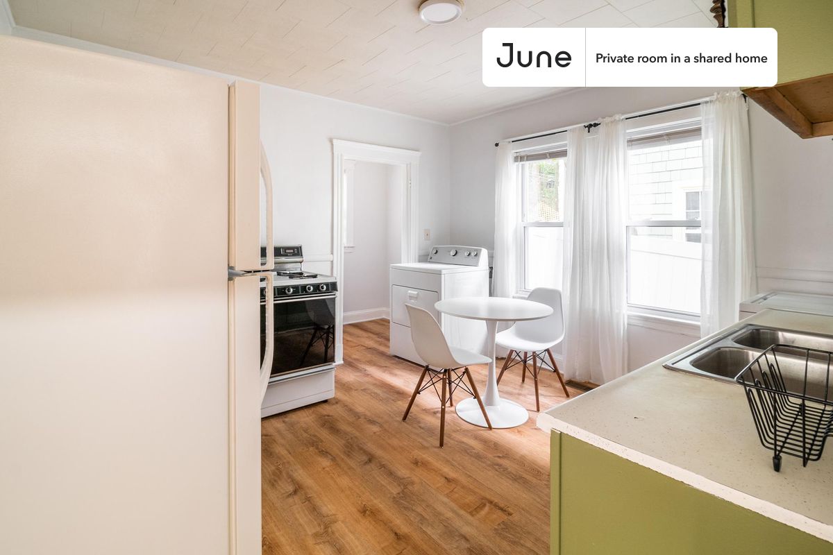 122 Hillside St. - Mission Hill