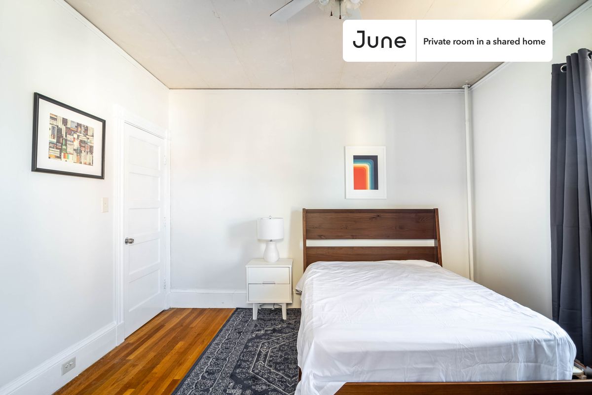 45 Montcalm - Brighton