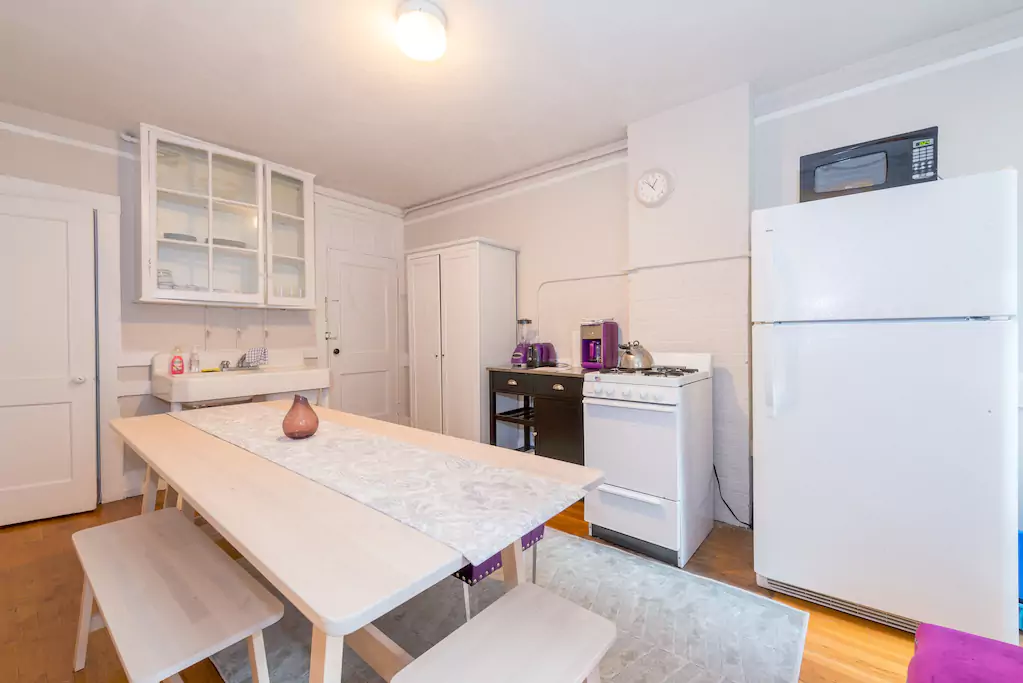 161 ENDICOTT St. - North End