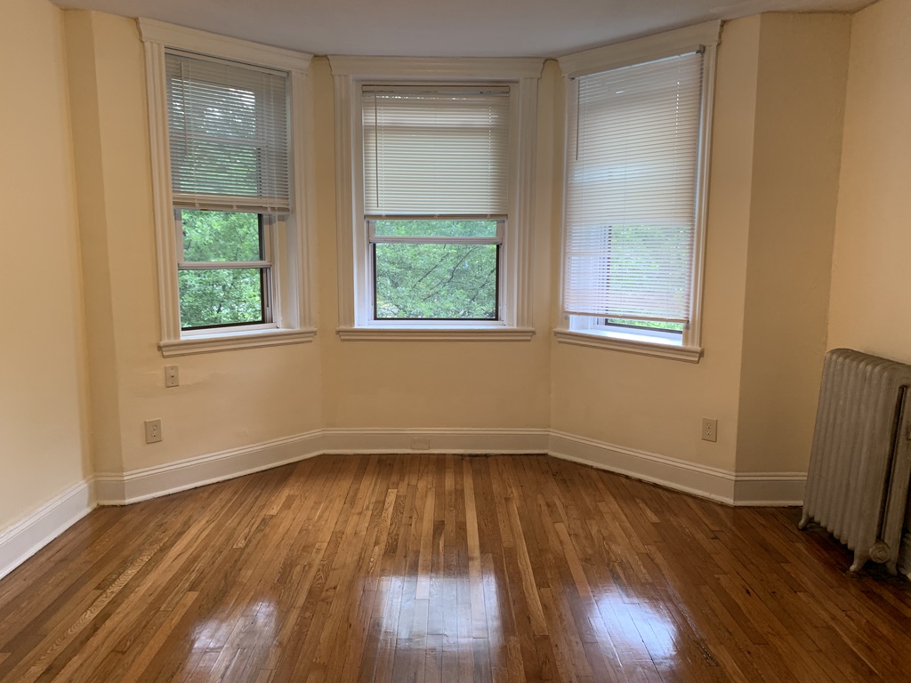 360 Riverway - Mission Hill