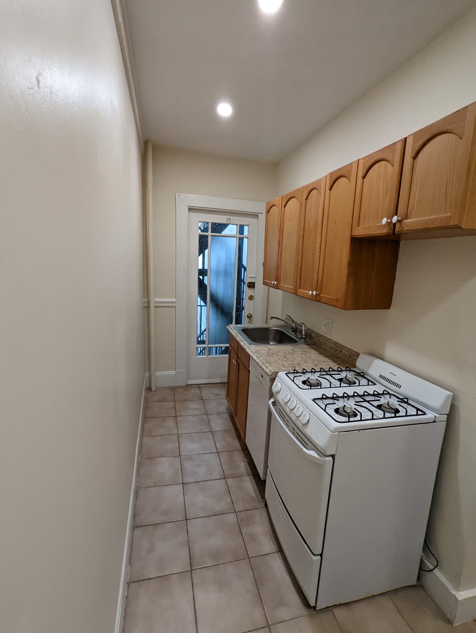 132/5 Oxford St. - Porter Square