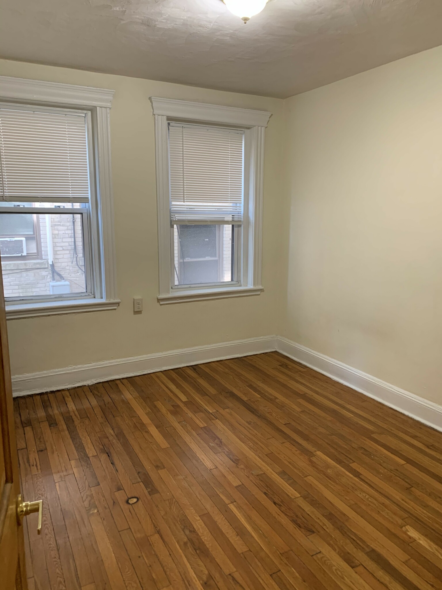 360 Riverway - Mission Hill