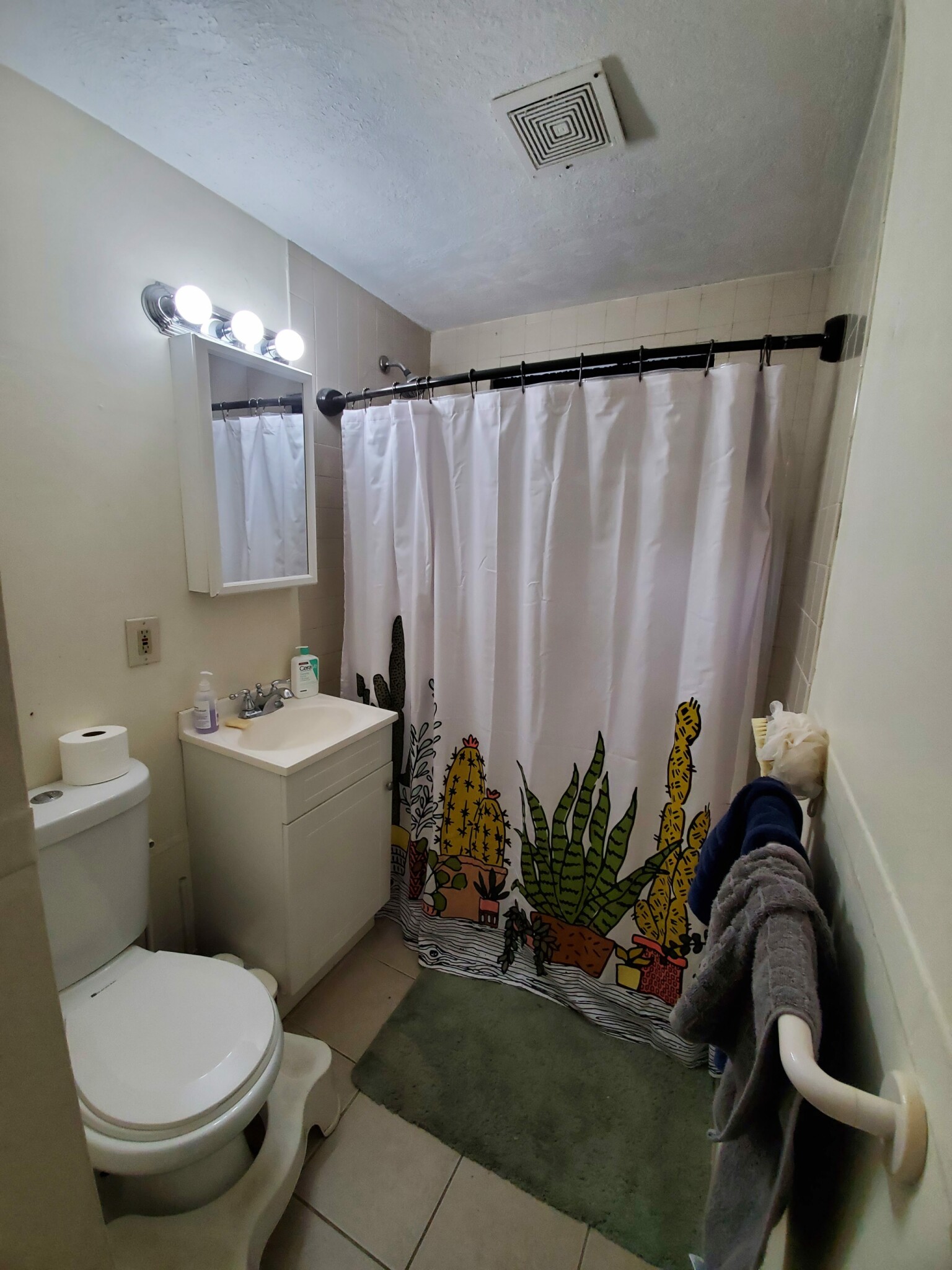 17 Bay St. - Riverside