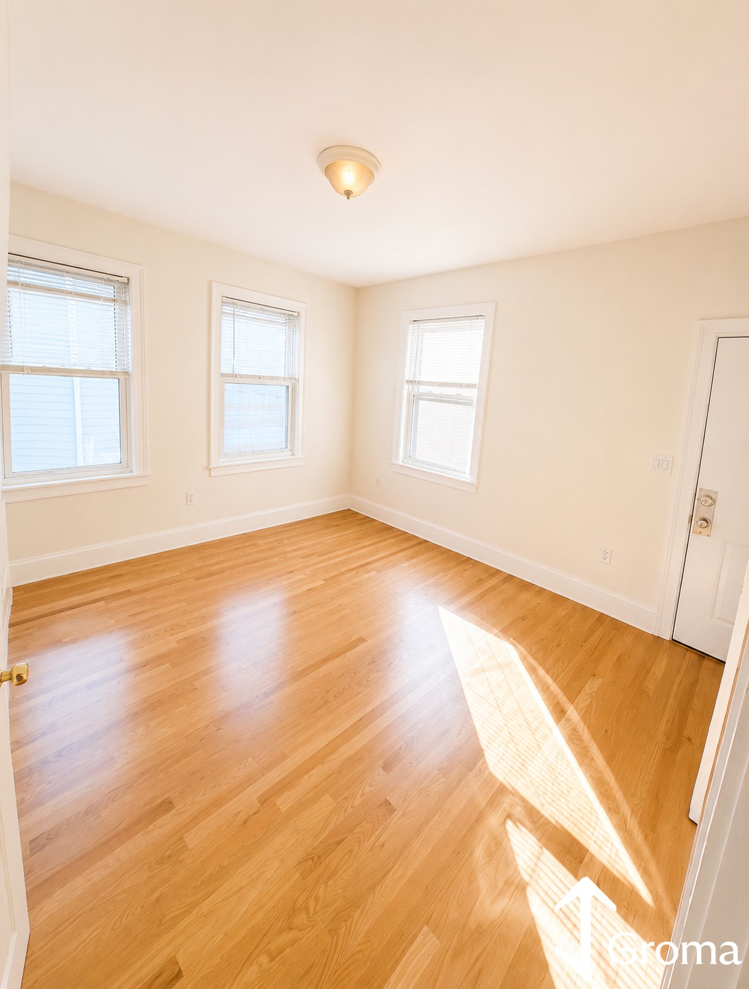 4-12 Humboldt Place4-12 Humboldt Pl. - South Boston