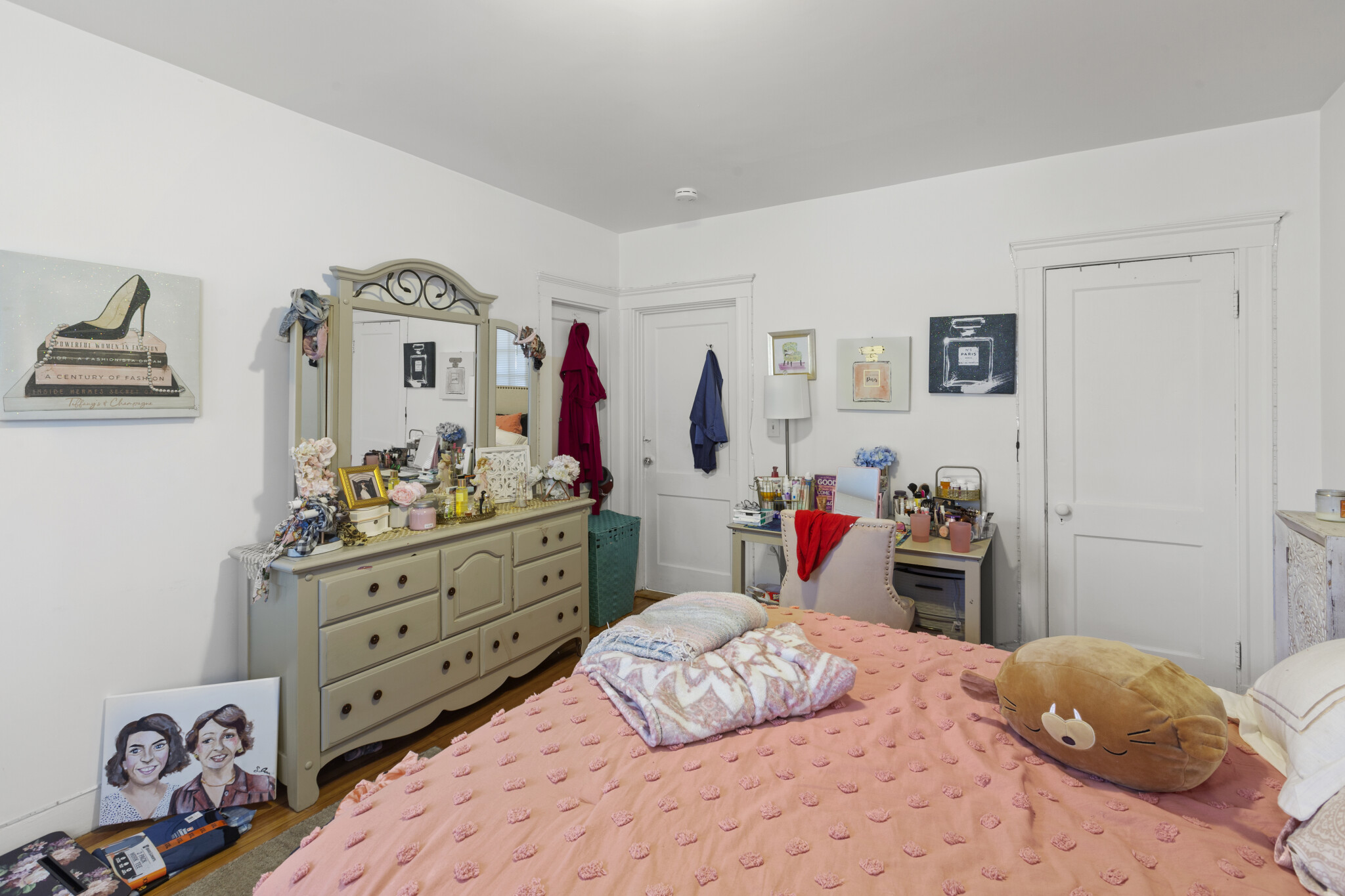1462 Commonwealth - Brighton