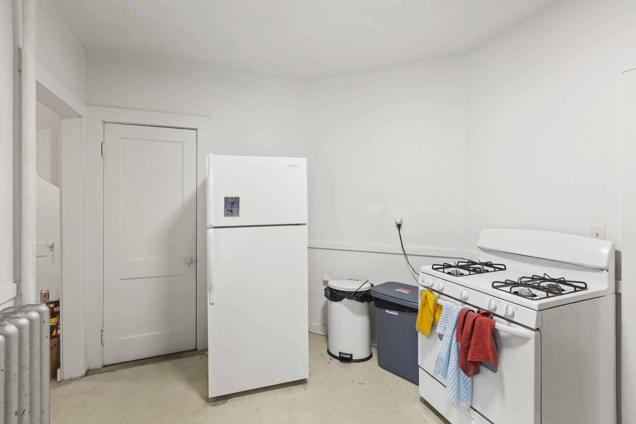 1462 Commonwealth - Brighton