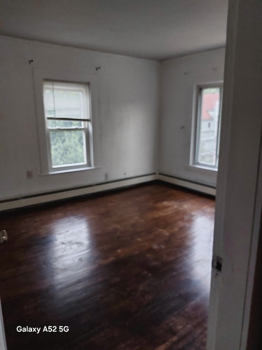 31 Dell Ave. - Hyde Park