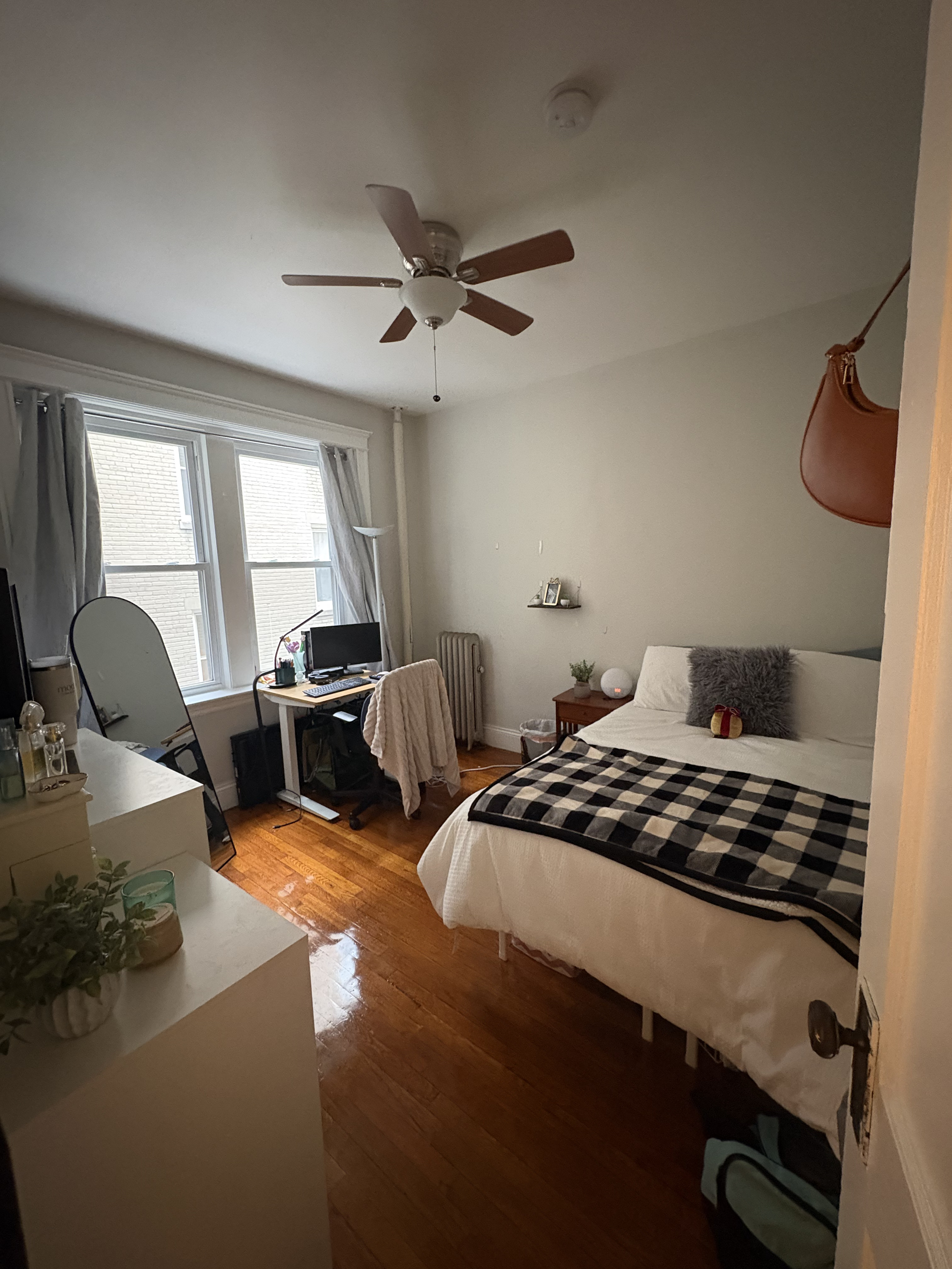 1189 Commonwealth Ave. - Allston