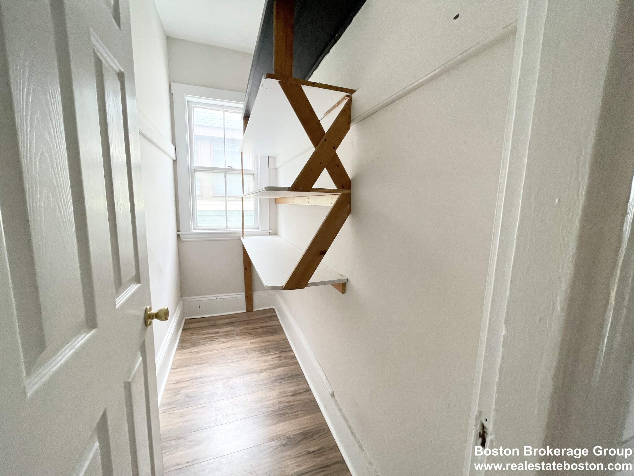 26-28 Harbor View - Dorchester
