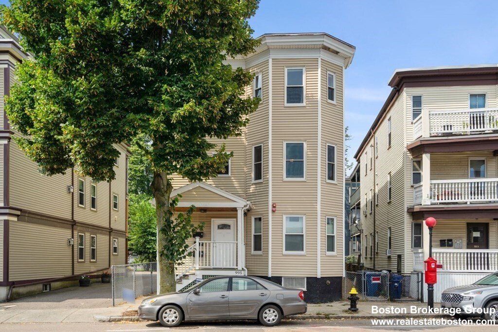 995 Dorchester Ave. - Dorchester