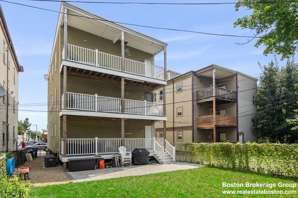 995 Dorchester Ave. - Dorchester