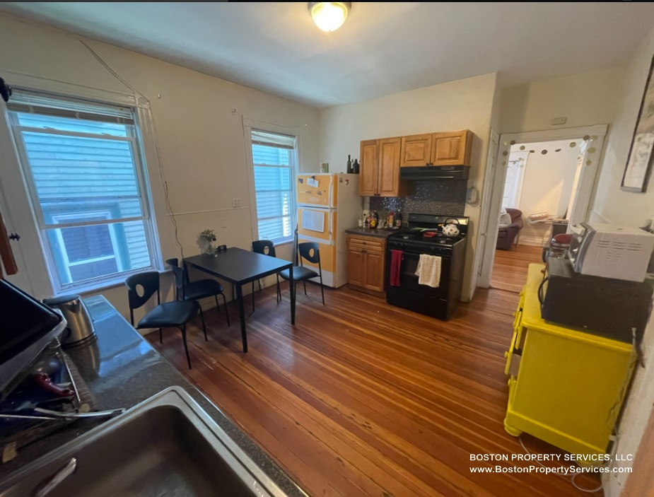 65 Hillside - Mission Hill