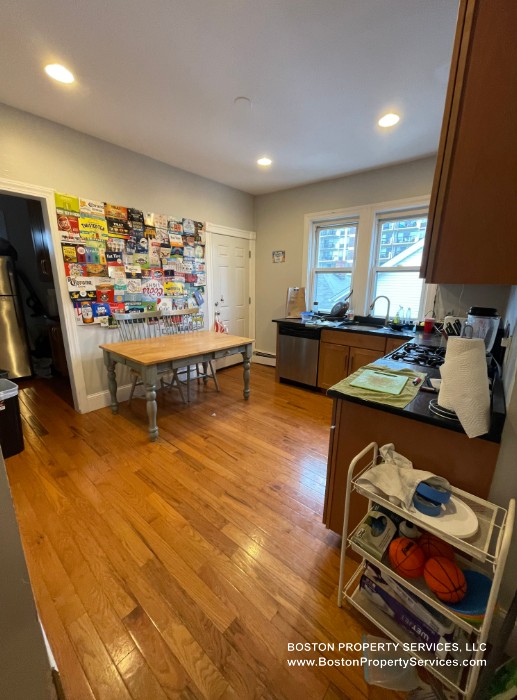 133 Saint Alphonsus - Mission Hill
