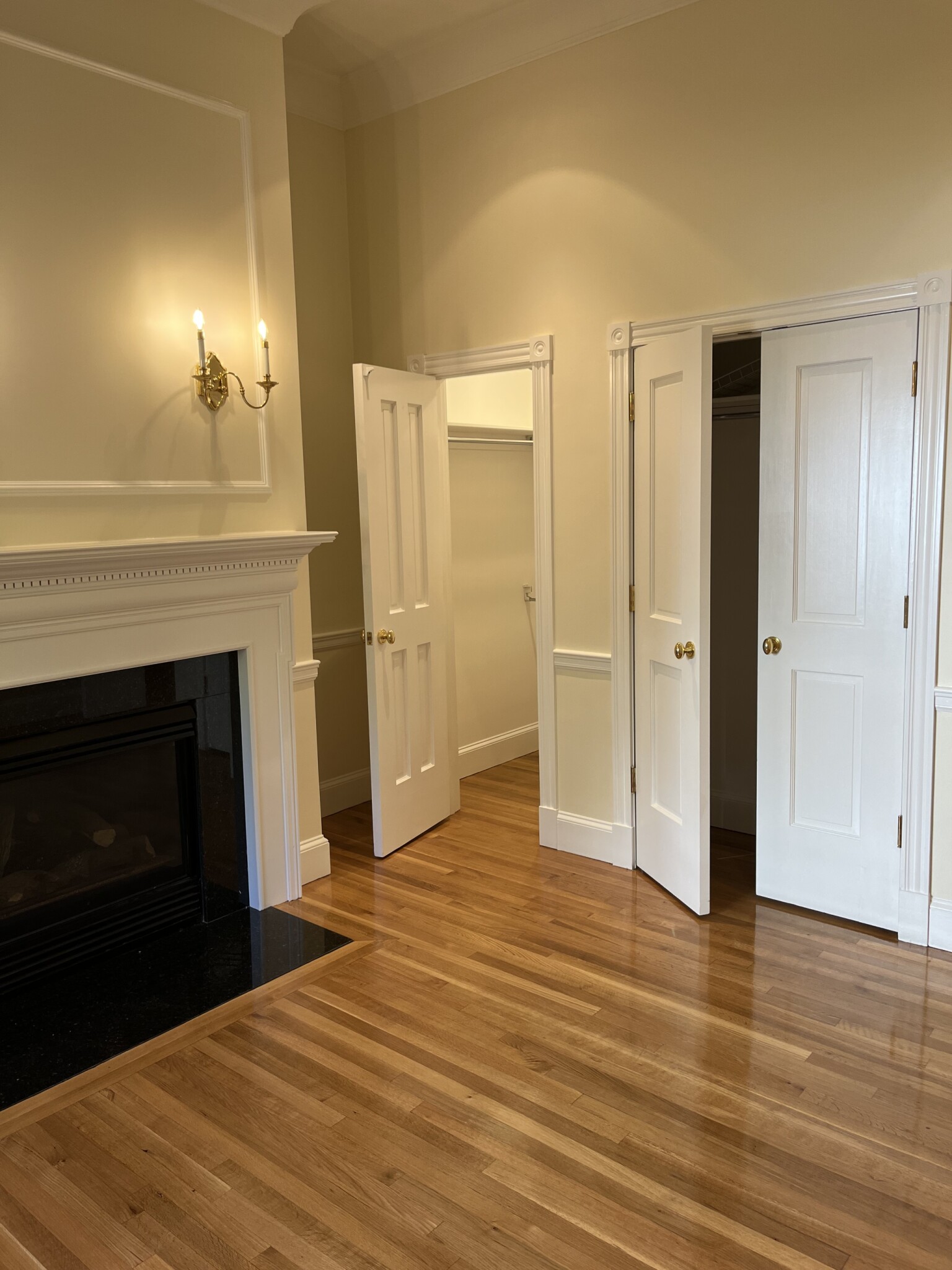 22 Beacon St. - Beacon Hill