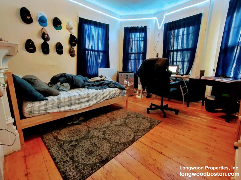 55 Hillside St. - Mission Hill
