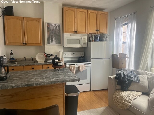 9 Charter St. - North End