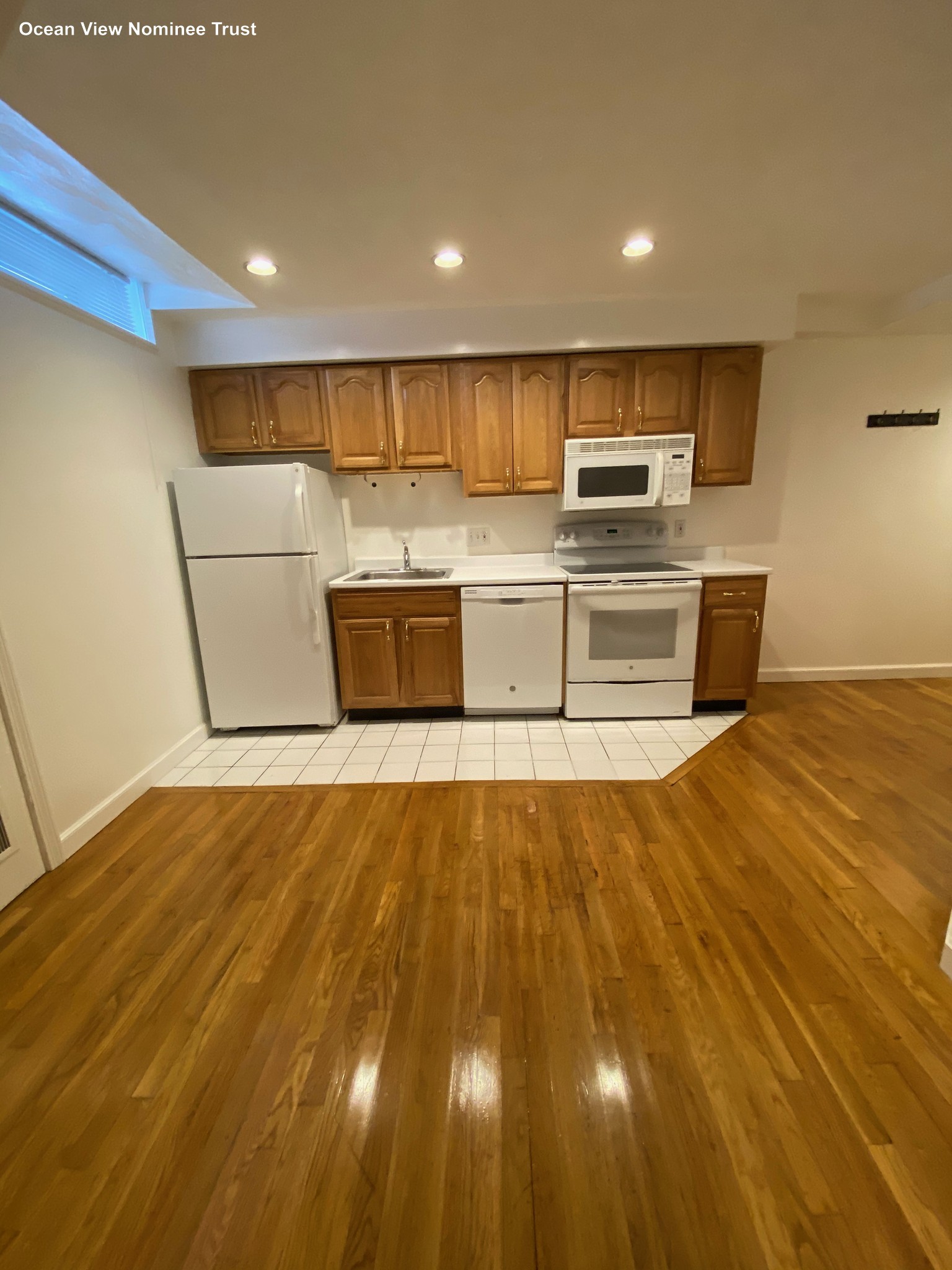 23 Snow Hill - North End