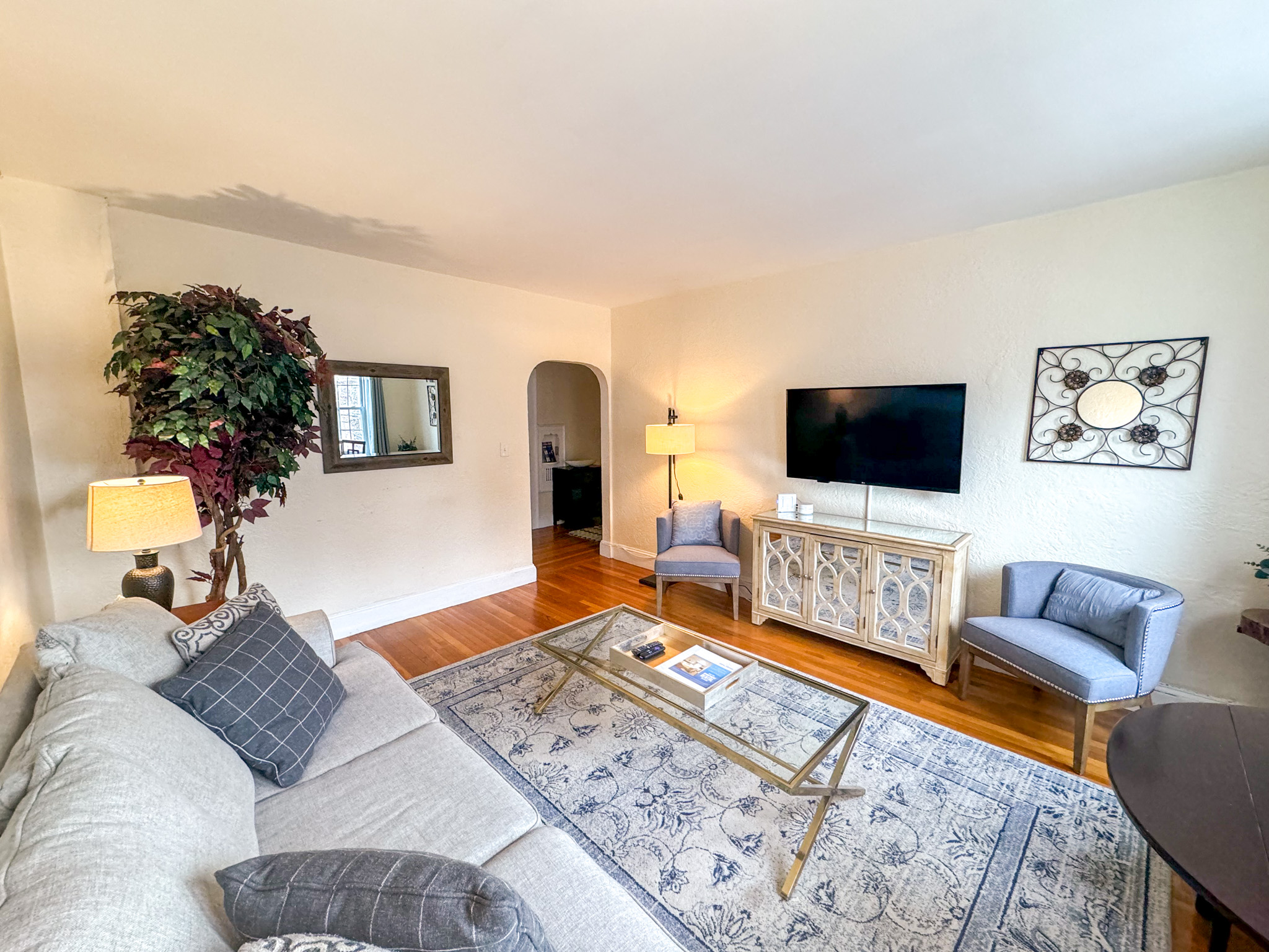 90 Kilsyth Rd. - Brighton
