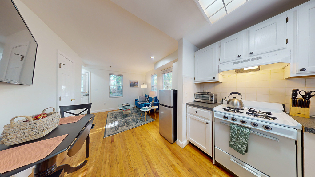 23 Jay St. - Riverside