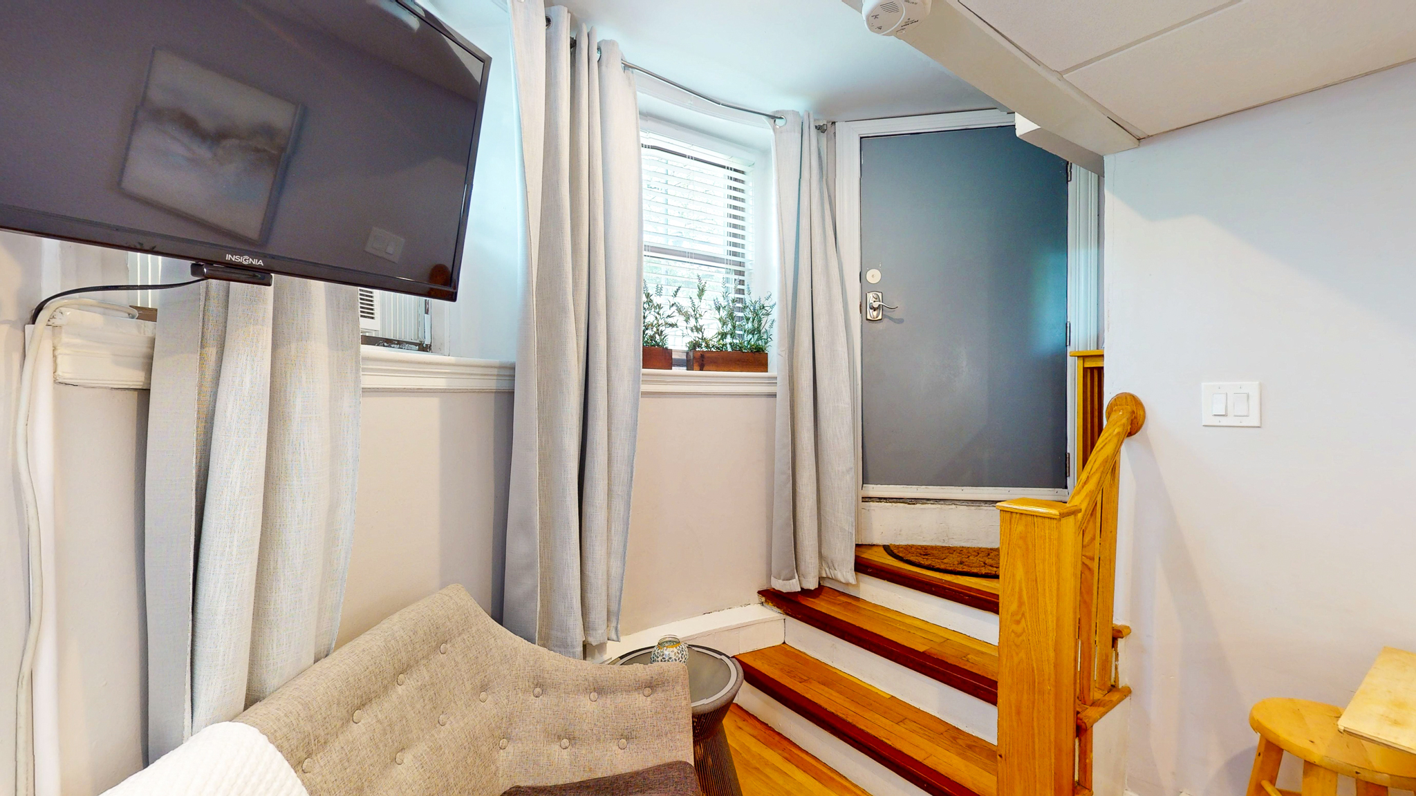1029 Beacon St. - Longwood