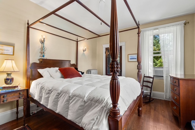 18 Fuller St. - Coolidge Corner