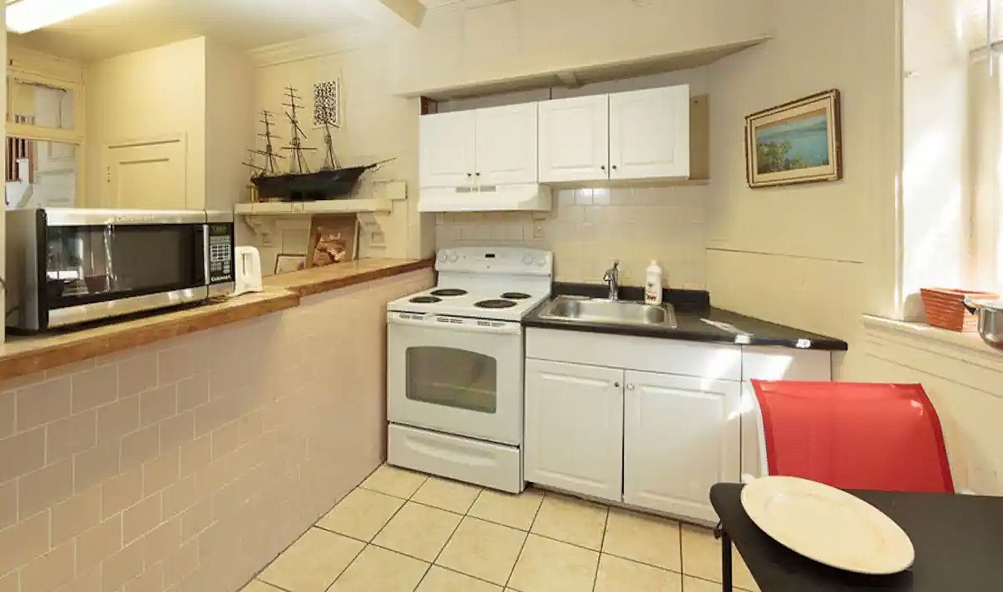 1029 Beacon St. - Longwood