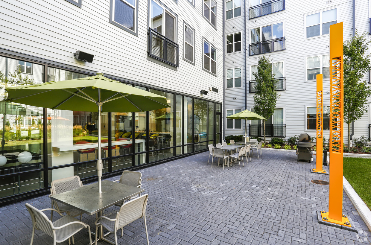 320 D St. - South Boston