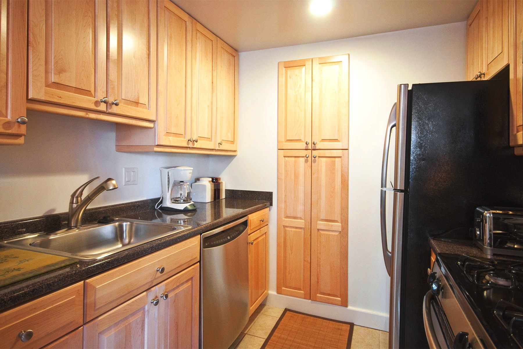 228 Independence Dr. - Roxbury